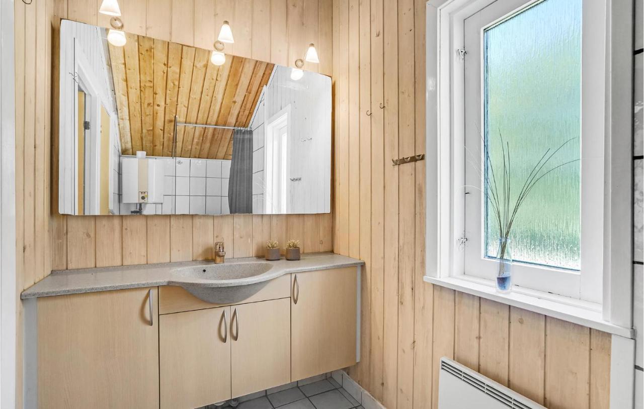 Amazing Home In Blavand With Wifi Екстер'єр фото