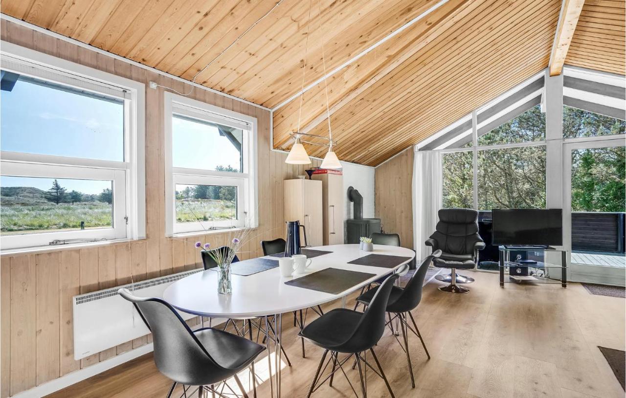 Amazing Home In Blavand With Wifi Екстер'єр фото